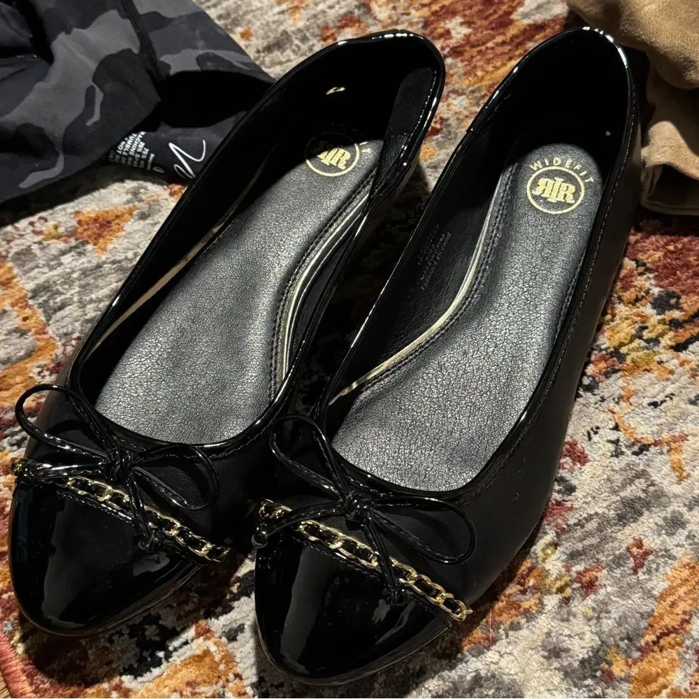 RIVER ISLAND black leather flats gold chain 39 / US 8 slip on loafers